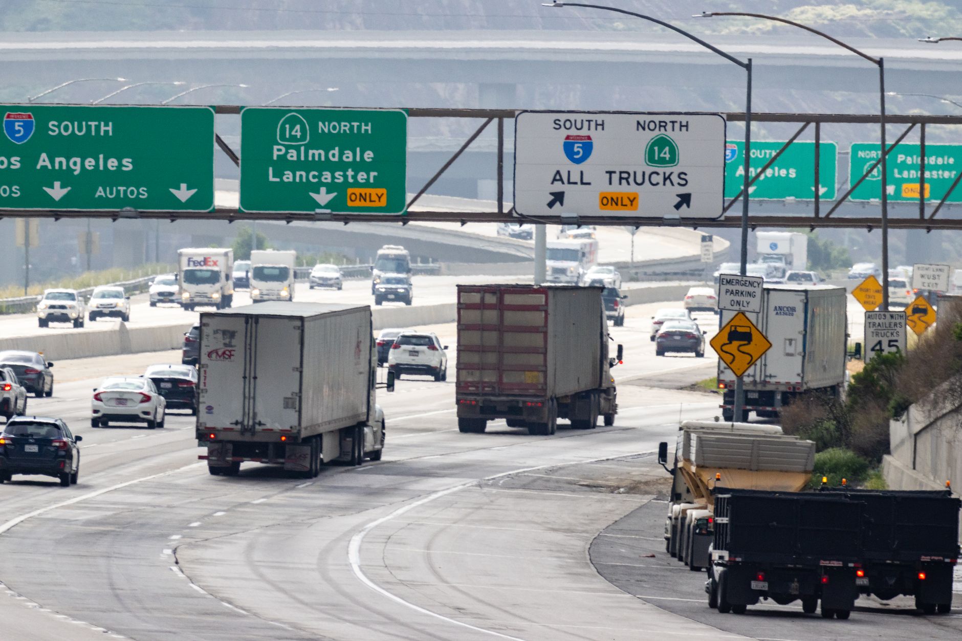 One Killed in Rollover Hit-and-Run Crash With Semi-Truck on 91 Freeway in Anaheim